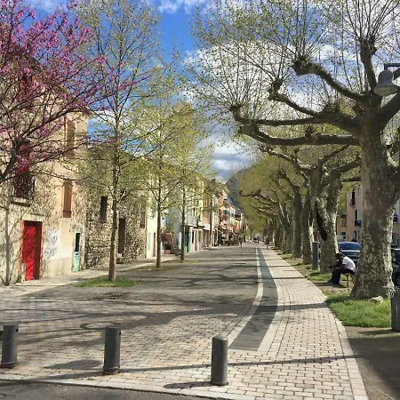 Modern Boulangerie, Large 6 Bedroom Village House Quillan Extérieur photo